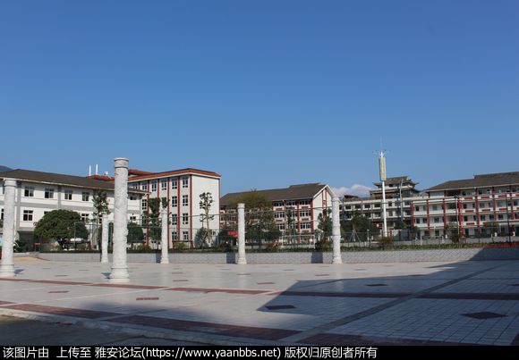 Eca4446l4QAd0QXz.jpg