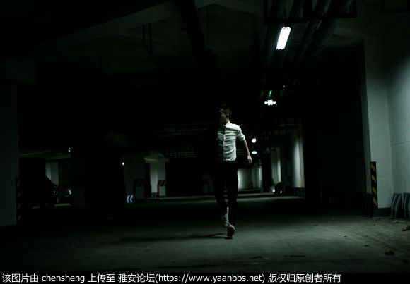 HFN859qN1Ao1564a.jpg